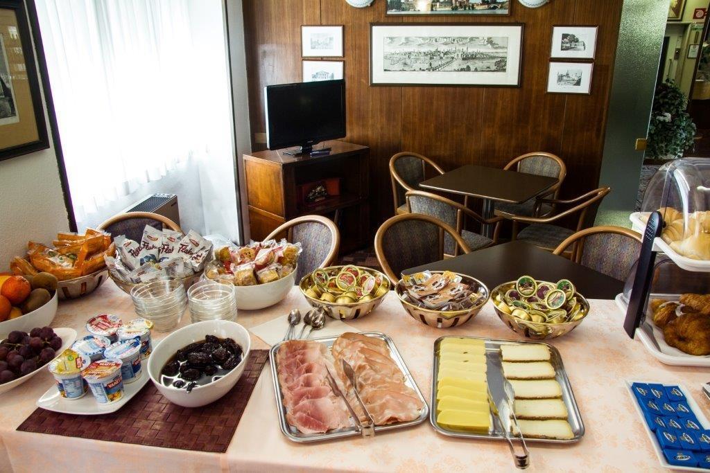 Hotel Mantegna Мантуя Екстер'єр фото