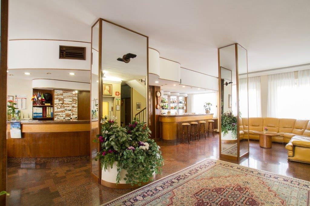 Hotel Mantegna Мантуя Екстер'єр фото