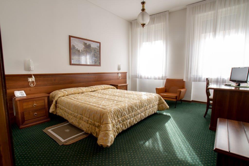 Hotel Mantegna Мантуя Екстер'єр фото