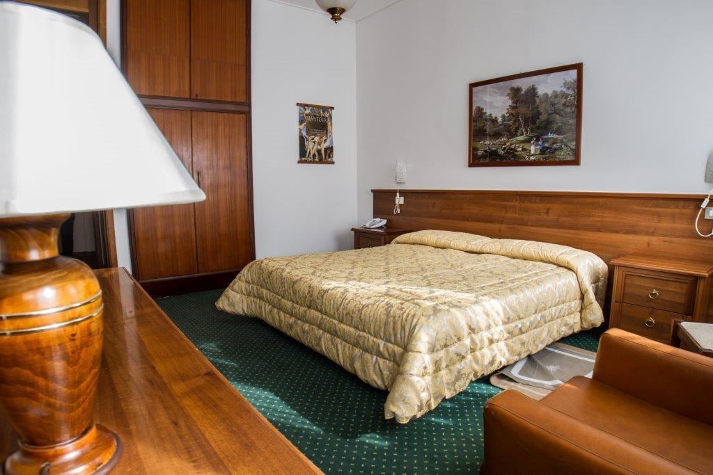 Hotel Mantegna Мантуя Екстер'єр фото