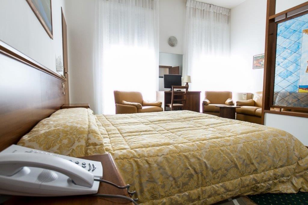 Hotel Mantegna Мантуя Екстер'єр фото