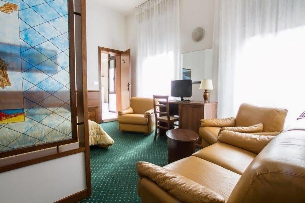 Hotel Mantegna Мантуя Екстер'єр фото