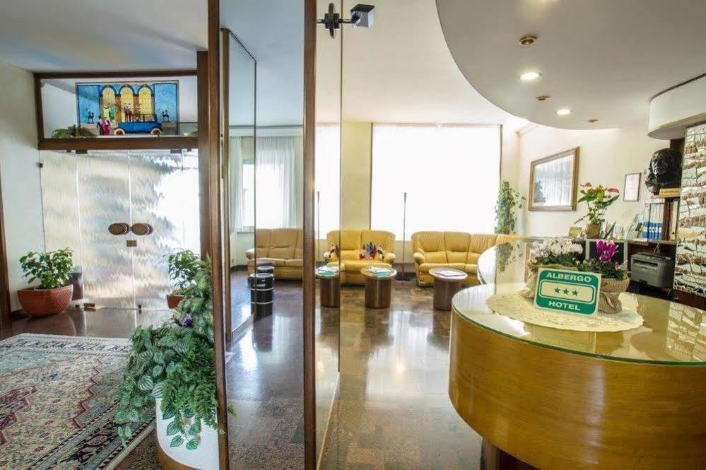Hotel Mantegna Мантуя Екстер'єр фото
